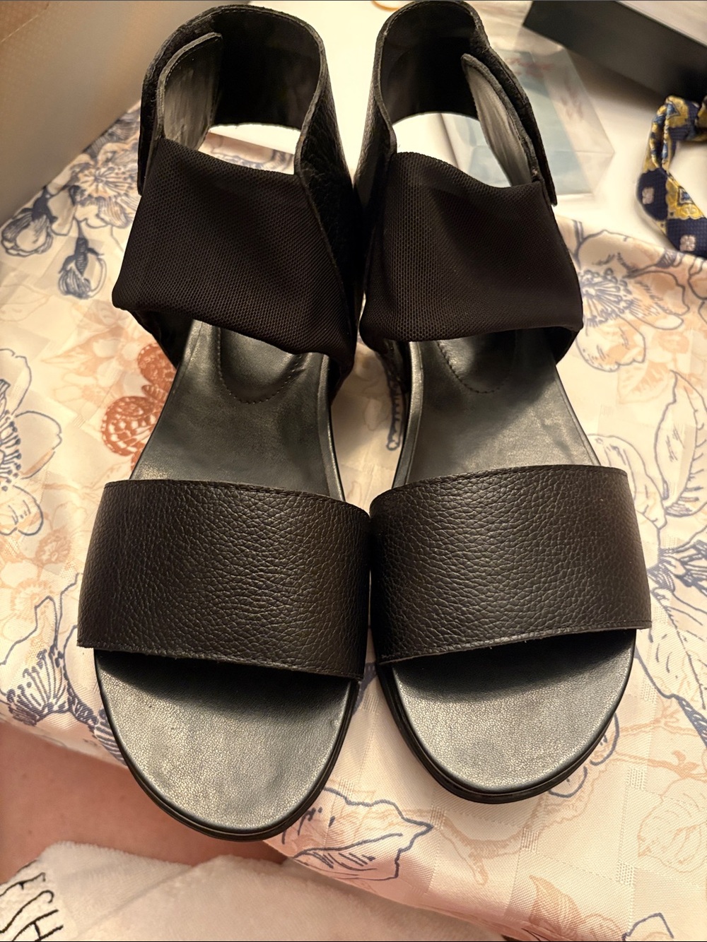 H by Halston Black Elastic Strap Open-Toe Sandals